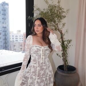 Elegant White Lace Dress